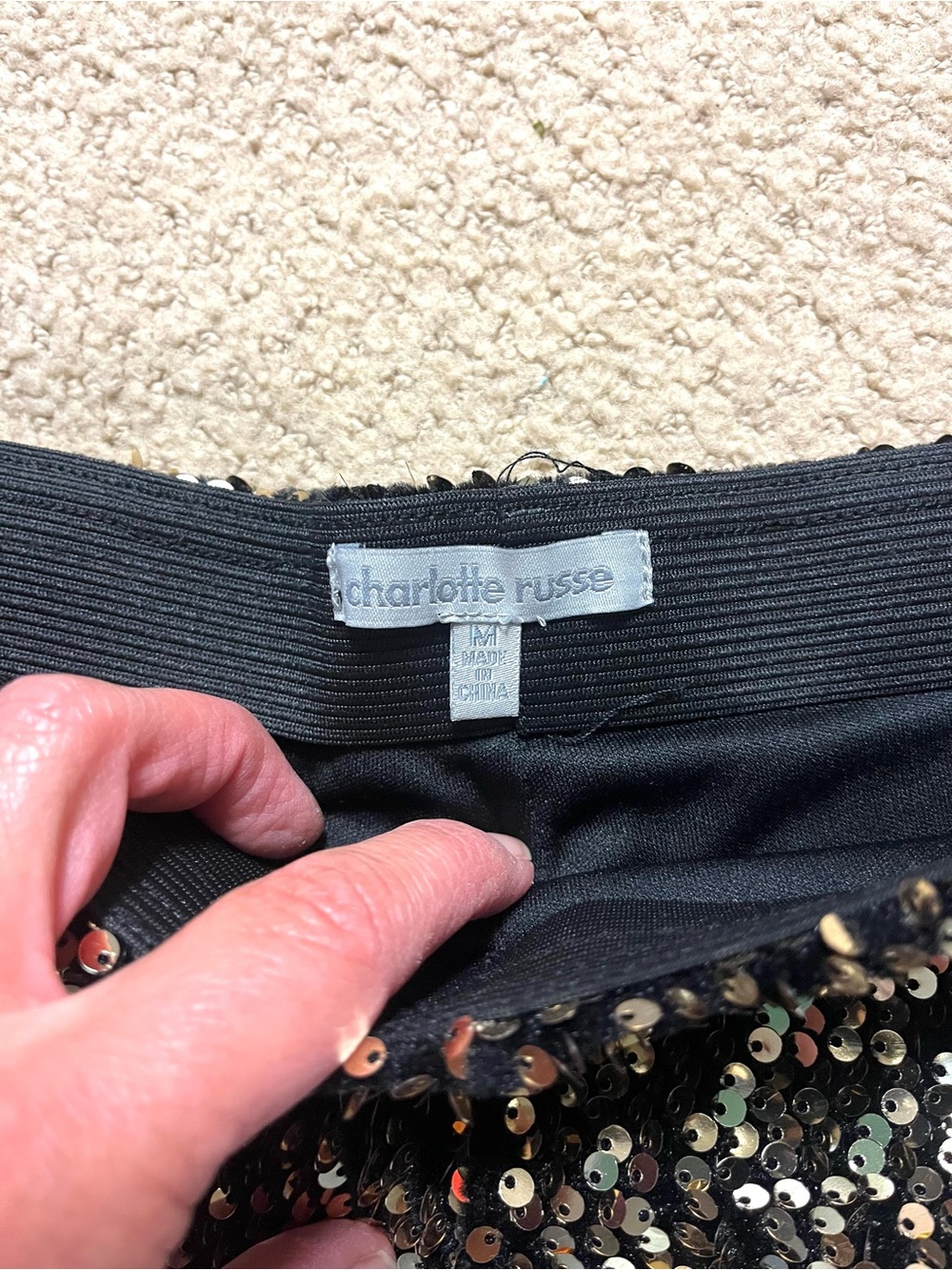 Charlotte Russe Gold Sequin Shorts Stretchy Waistband Women’s Size M - Picture 3 of 7